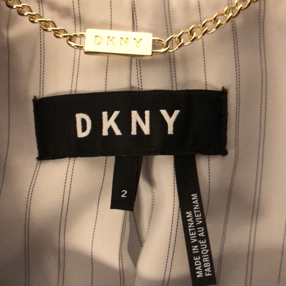 DKNY suit - Picture 3 of 5